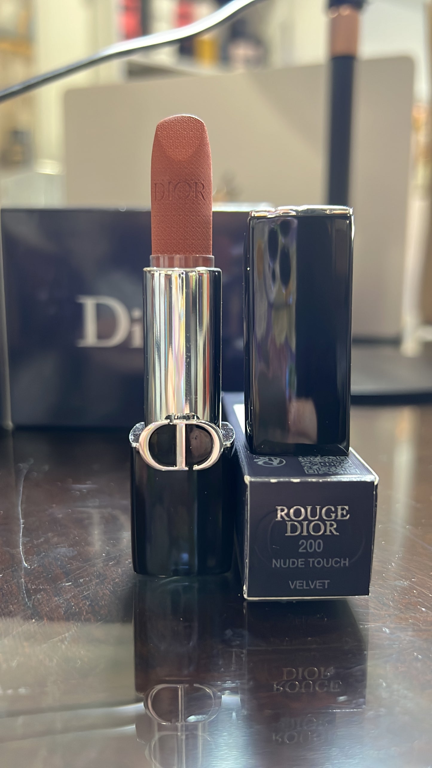 200 Nude touch Rouge Dior Couture Color - Hydrating & Long-lasting lipstick - Velvet, Satin & New Veil Finishes