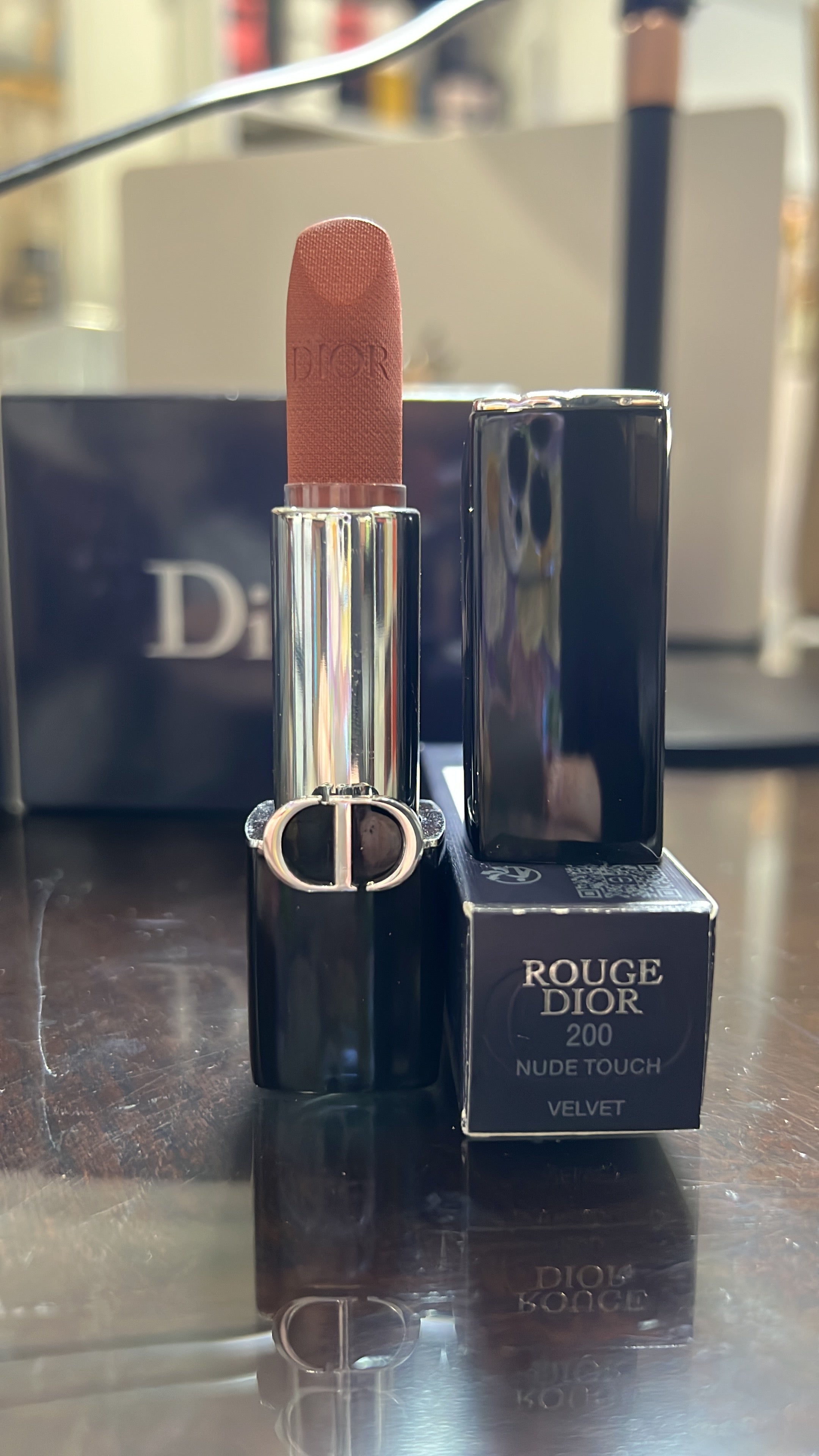 200 Nude touch Rouge Dior Couture Color - Hydrating & Long-lasting lipstick - Velvet, Satin & New Veil Finishes