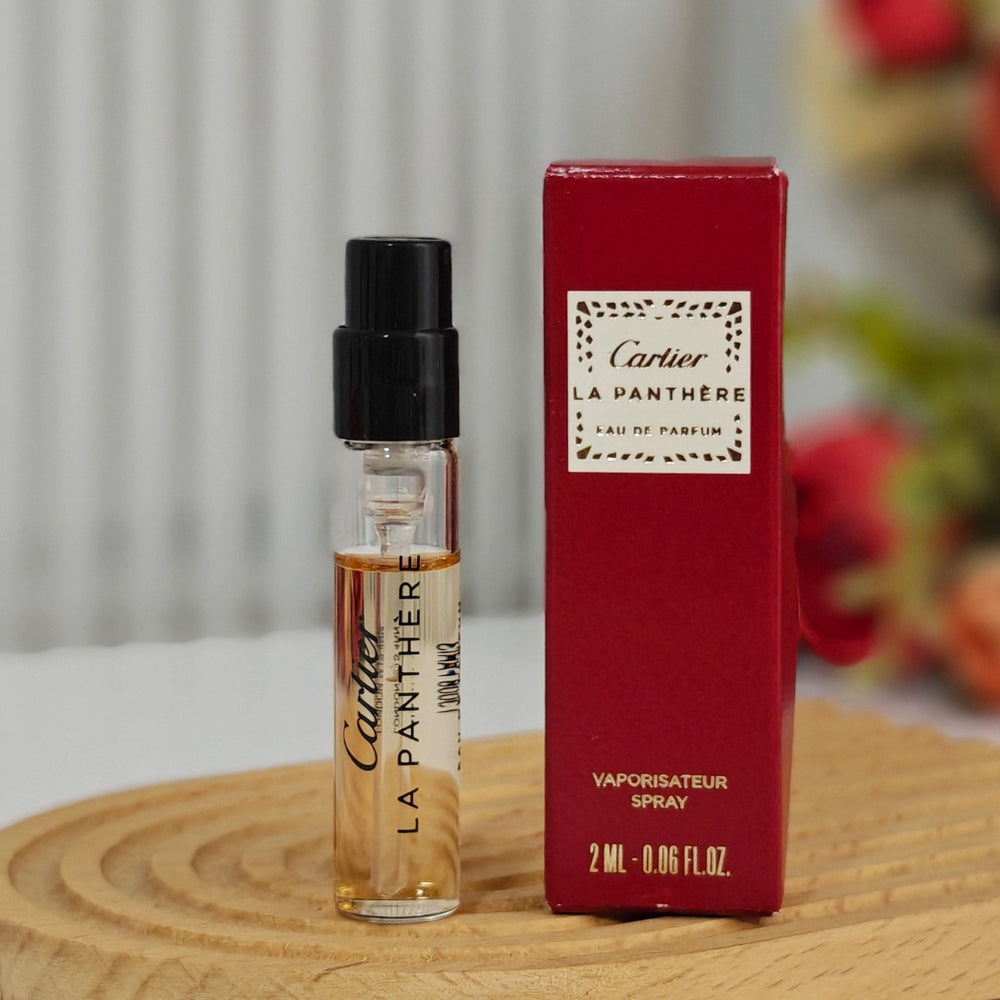Cartier La Panthere Eau De Parfum Sample Spray 0.06 oz  2 ml